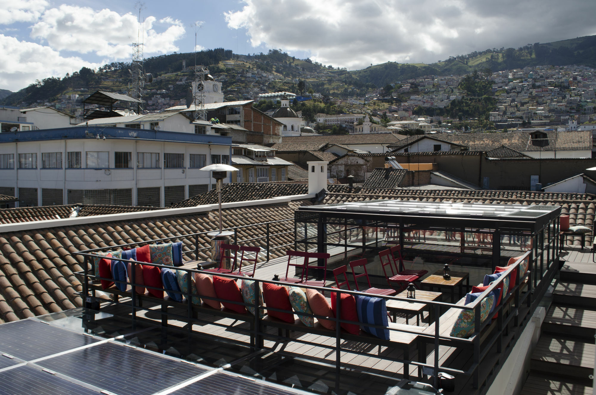 Carlota Sustainable Design Hotel 基多 外观 照片