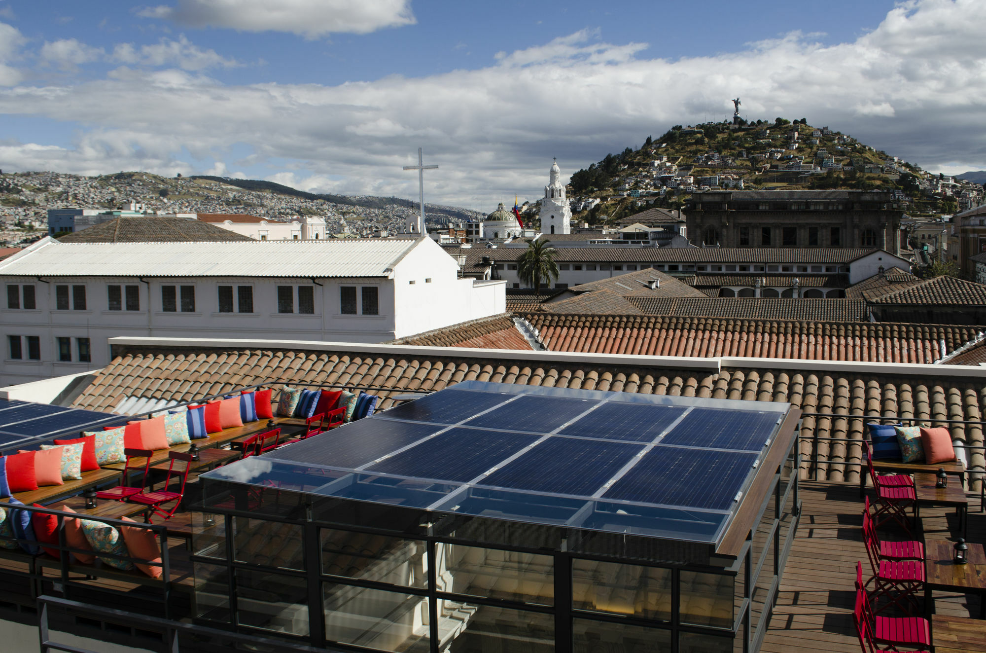 Carlota Sustainable Design Hotel 基多 外观 照片